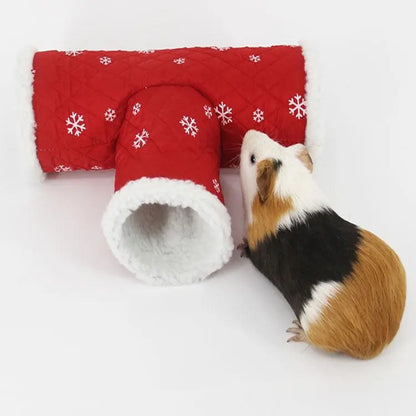 Cozy Critter Winter Retreat: Three-Channel Hamster Hedgehog Sleeping Bag Dog Hugs Cat